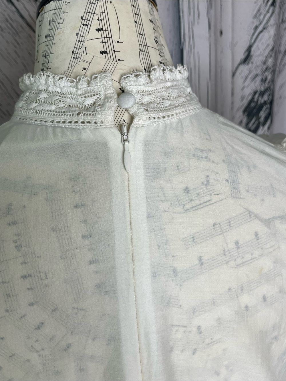 Farm Rio Off White Victorian Inset Lace Blouse Long Puffed Sleeved Size M - Picture 5 of 10
